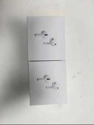 Apple AirPods Pro 3 - Säljer Apple AirPods Pro 3, köp en och få en gratis med. Helt nya och oanvänd, den rabatten kan sluta i random tid så passa på och köp!! Kan diskuteras om och få mer info.