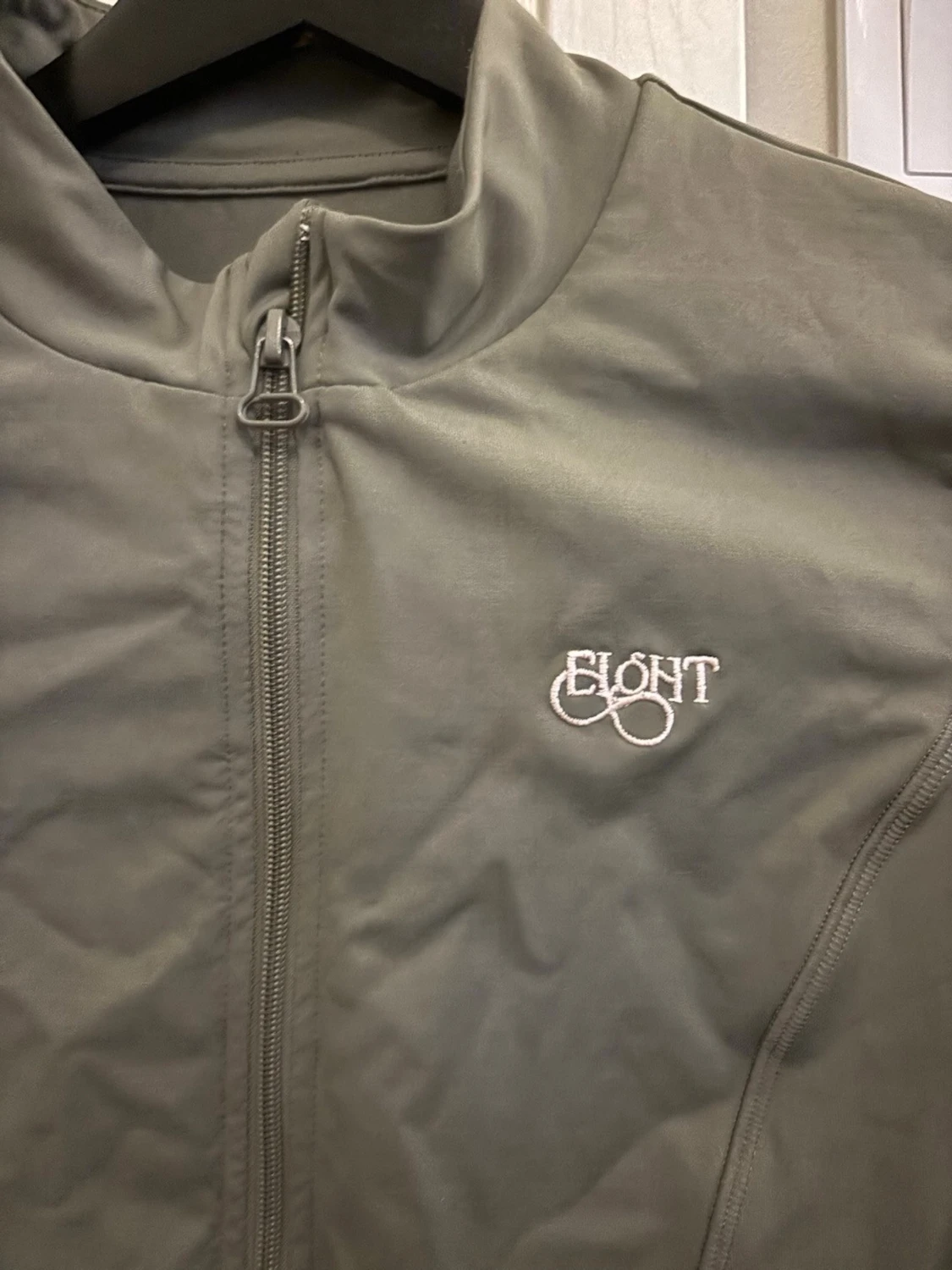 Olivgrön träningsjacka  - 2