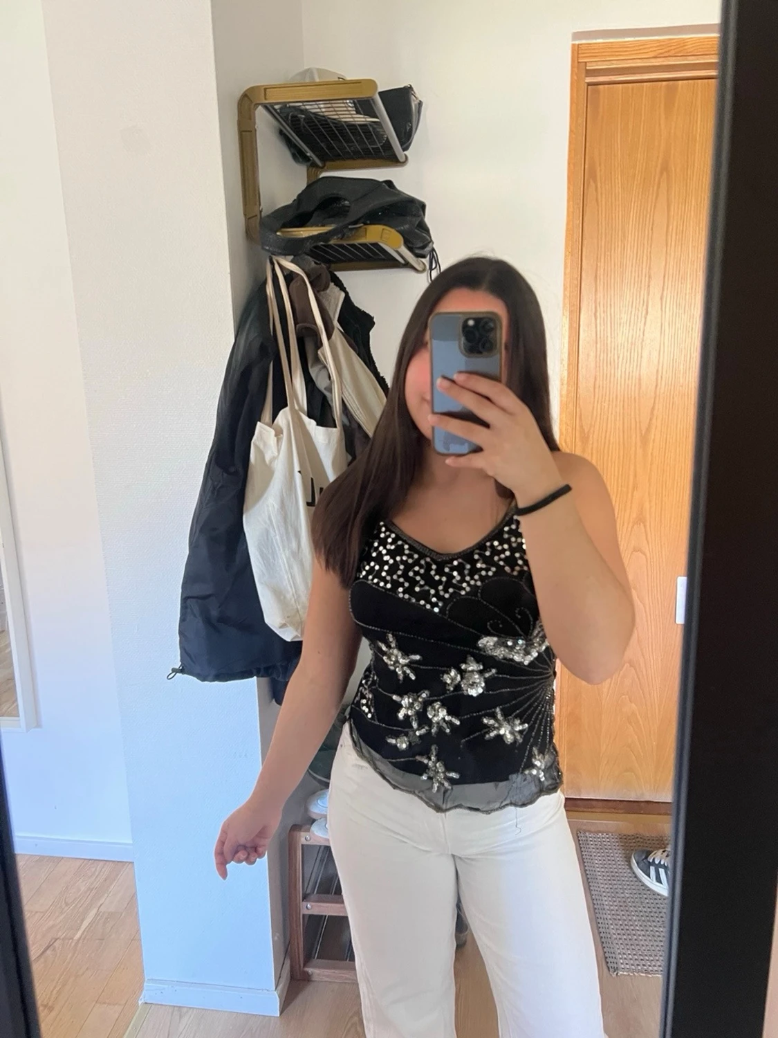 Svart paljetttopp - 2