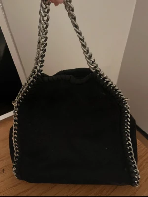 Stella McCartney liknande väska - Skitsnygg väska