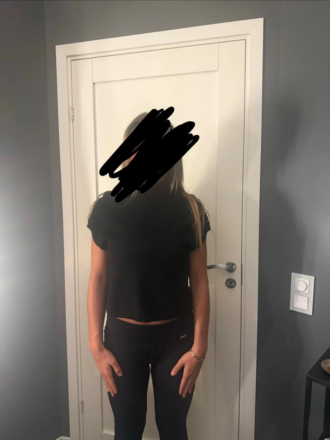 Svart croppad topp från Kappahl 