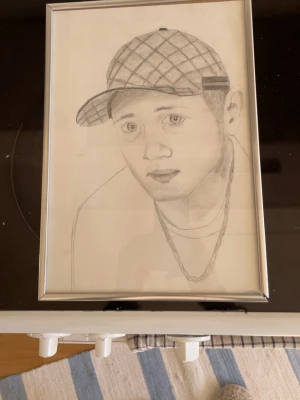 Inramad teckning utav Einar  - Säljer en Einar tavla i blyets penna gjort själv 