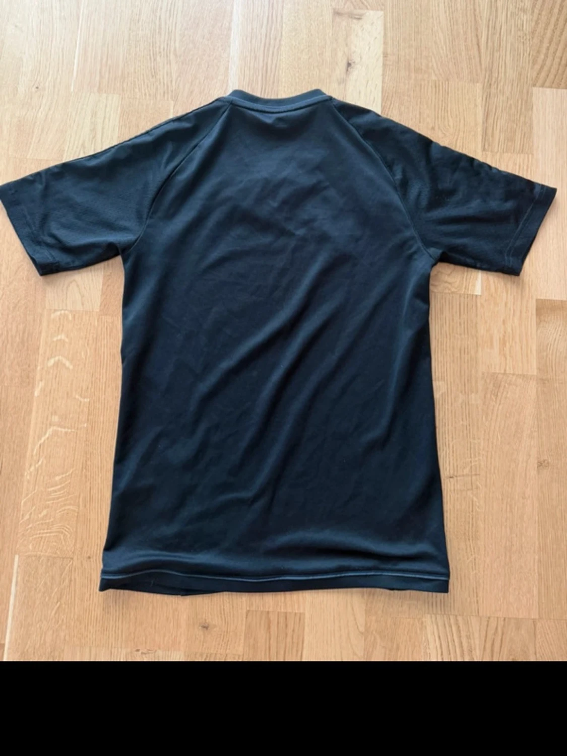 Svart Adidas sporttröja - 1