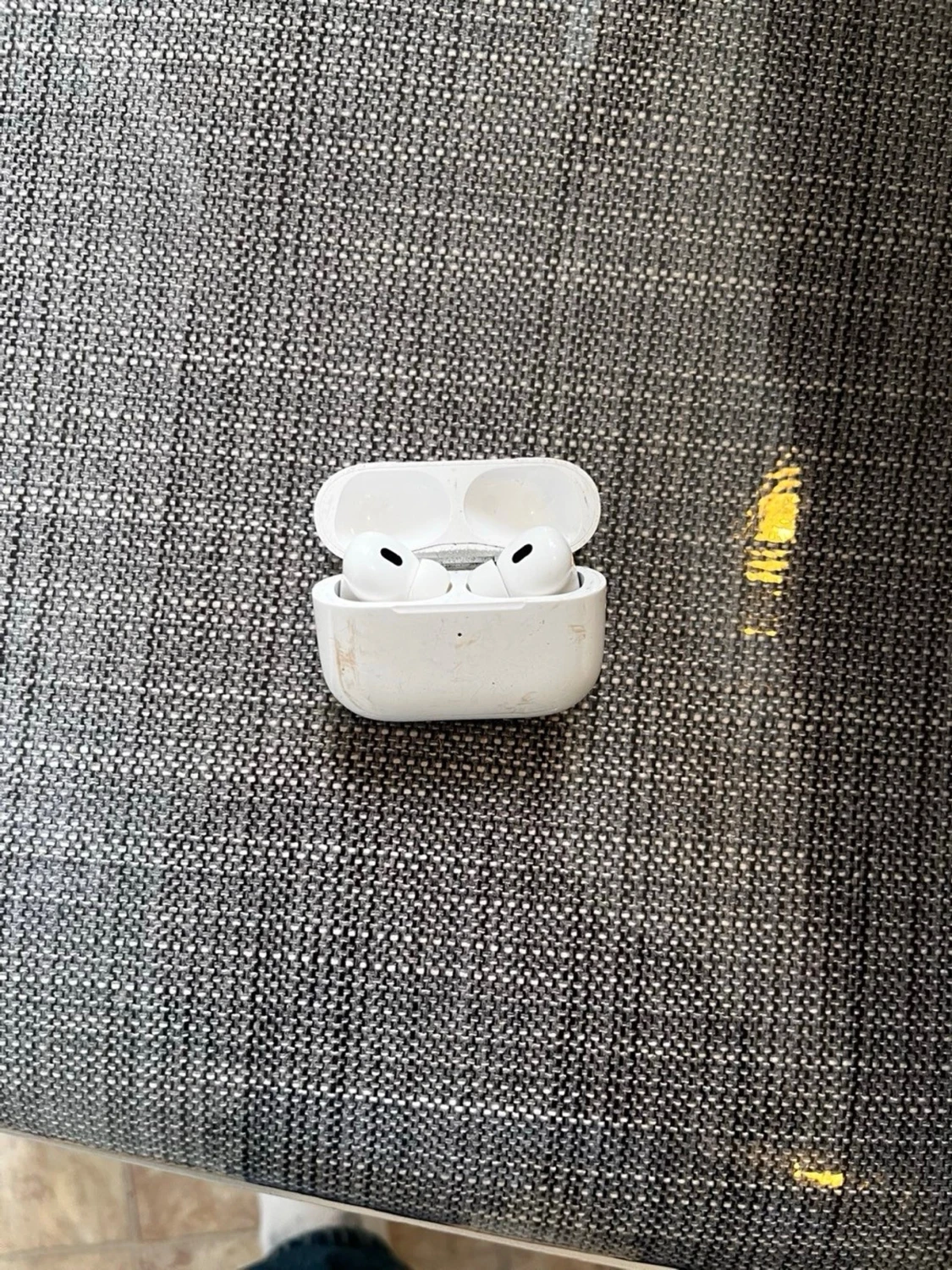 Apple AirPods Pro med laddningsetui - 2