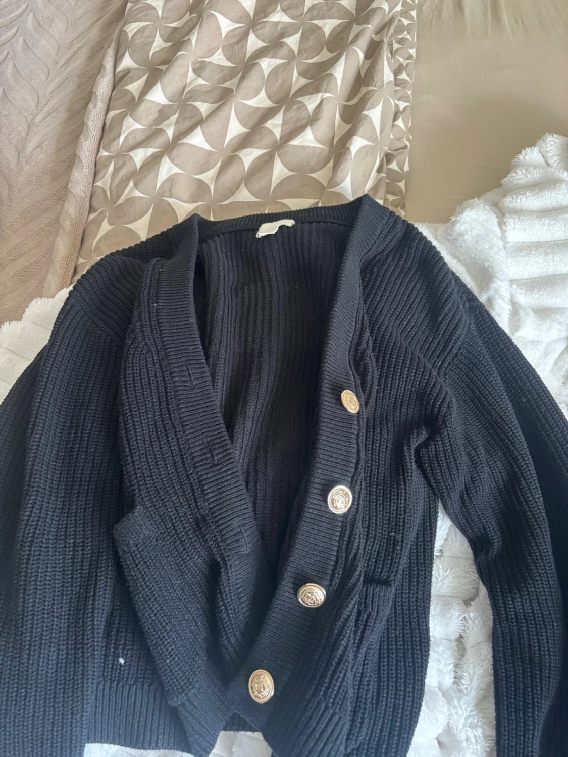 Svart stickad kofta från H&M