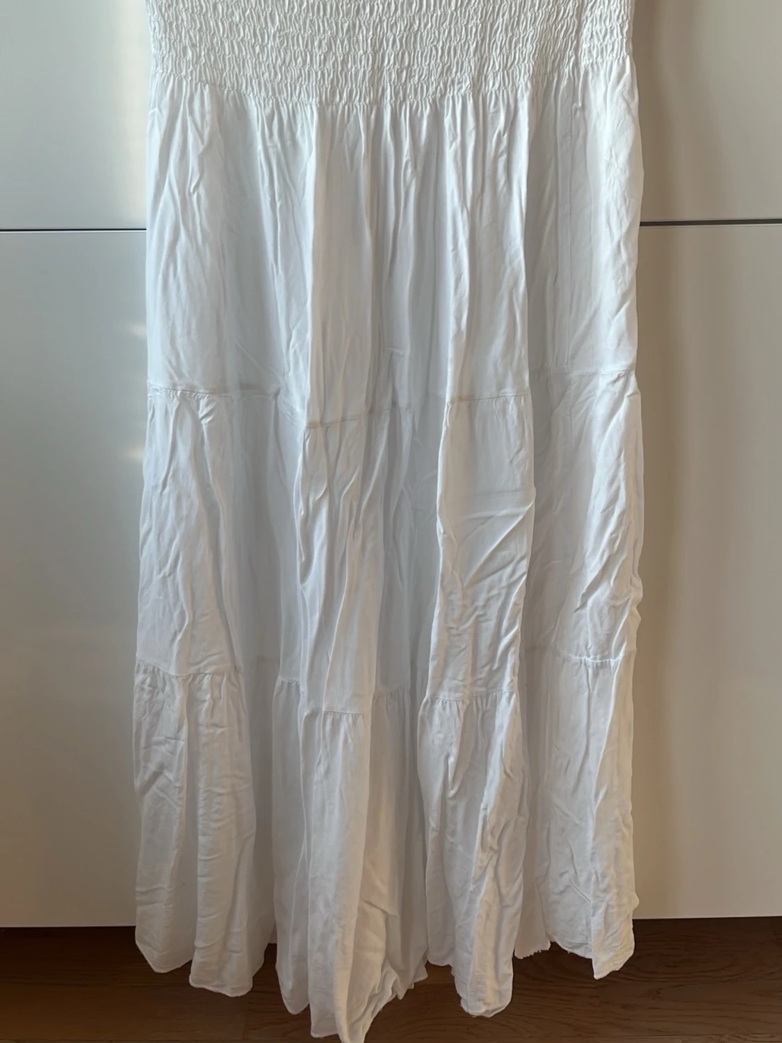 Vit långkjol i bomull