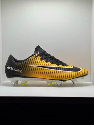 Nike Mercurial Vapor 11 - Nike Mercurial Vapor 11 Elite SG Pro Player Issue🇧🇦 “Lock In. Let Loose”🐝  Size- 8.5 US/ 42 EU 🇪🇺   Condition- 9.9/10
