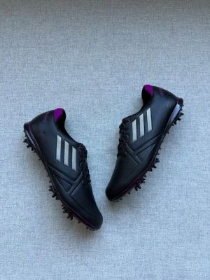 Adidas golfkengät - ADIDAS TOUR GOLF Malli: 676160  golf shoes golf-kengät