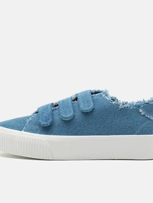 Såååå snygga skor❣️ - Såååå snygga skor i jeanstyg de är helt nya med lappen kvar på❤️