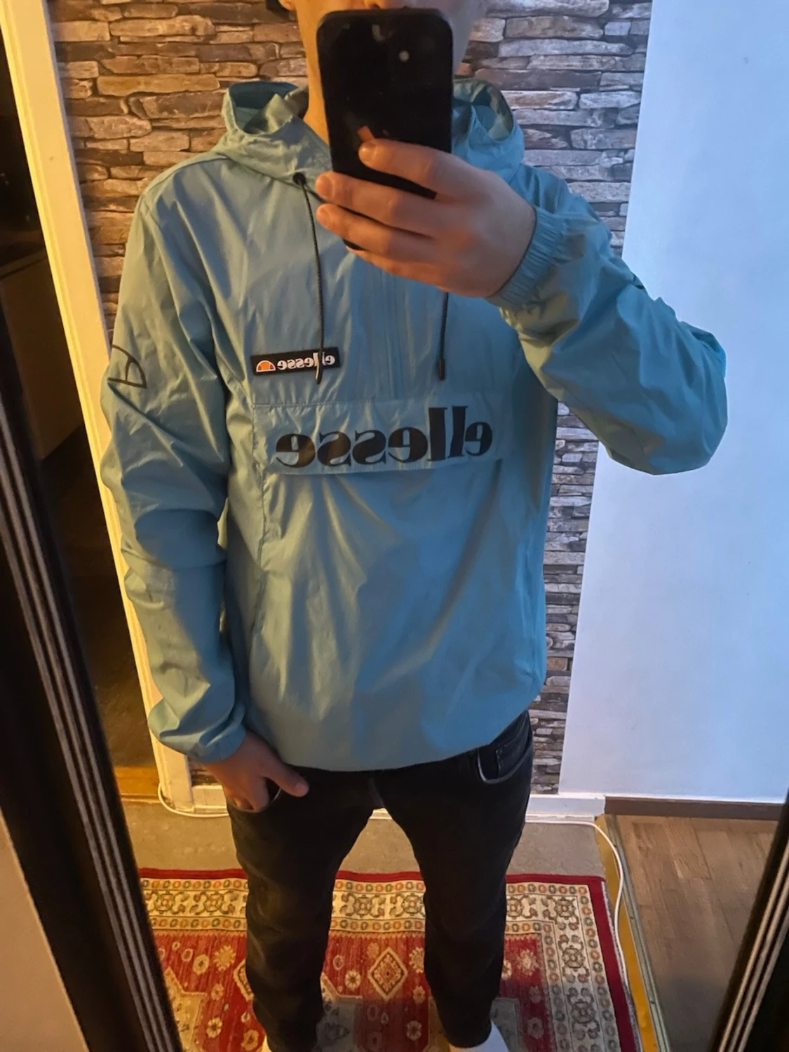 Blå vindjacka från Ellesse