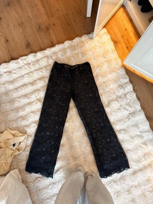 Spetsbyxor  - Lacepants / spetsbyxor. Super fina. Andvönds inte