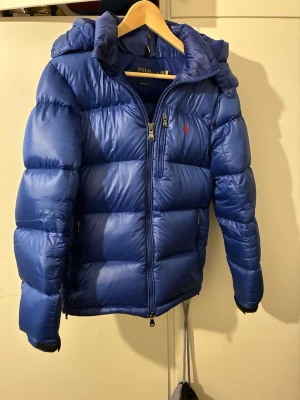 Ralph Lauren Jacka - Tjena säljer denna jacka i storlek XS för endast 2599kr. Skickar samma dag som köp.