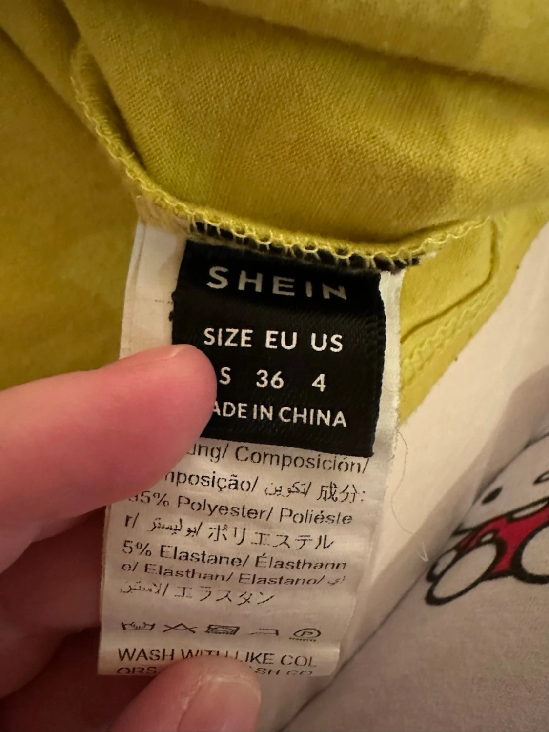 Gul Brasil linnetopp med gröna detaljer storlek: S - 3