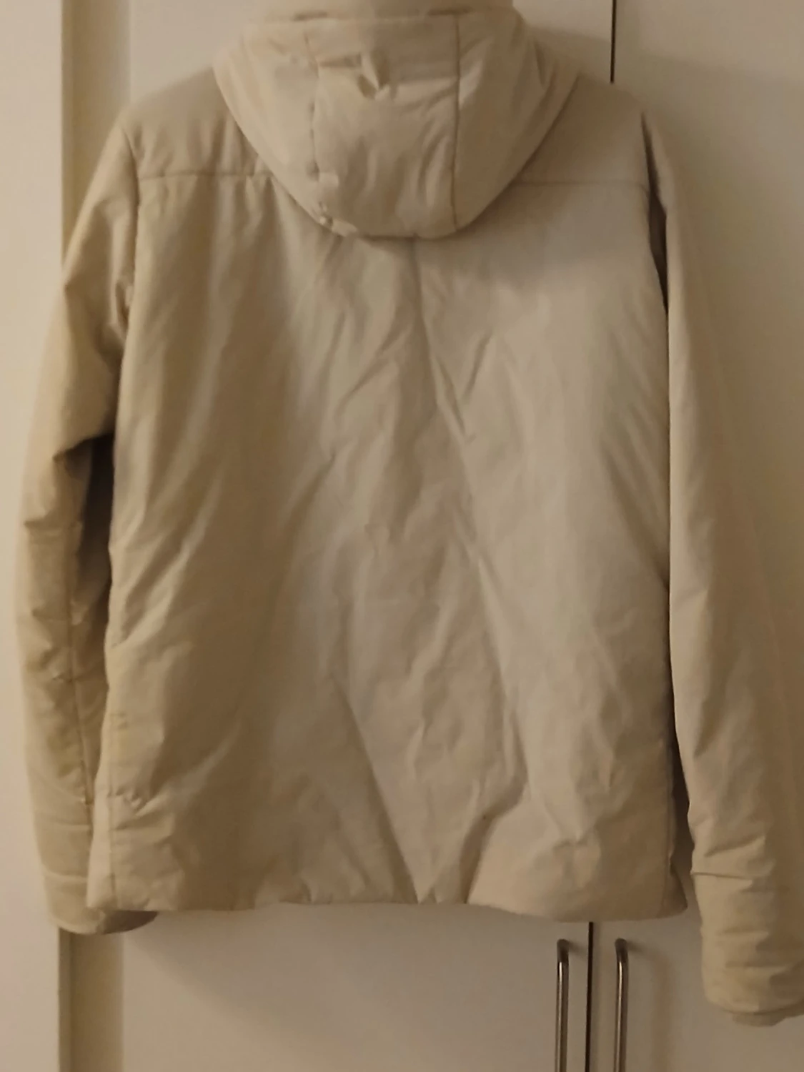 Beige vindjacka från sailracing - 2