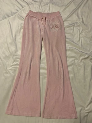 Juicy couture  - Fina rosa juicy byxor med den gamla designen