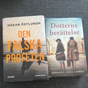 Böcker  - Säljer två böcker i fint skick: Dotterns berättelse och Den falska profeten. Perfekta för dig som gillar spänning och starka berättelser.