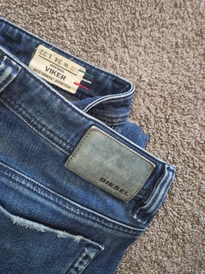 Diesel viker - Nice pair of  straight fit diesel jeans model:viker  size W34 L32 