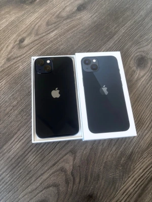 iPhone 13 128GB – Dark Blue (Like New!) - Selling an iPhone 13 in dark blue with 128 GB storage. The phone is in almost brand new condition and has 100% battery health.  It has only been used for 2 days as a work phone, but I’m selling it because I personally prefer Samsung over iPhone.  ✔ Screen protector already applied ✔ Case included ✔ No scratches or damage ✔ Fully functional  Perfect for anyone looking for a like-new iPhone at a better price than retail!