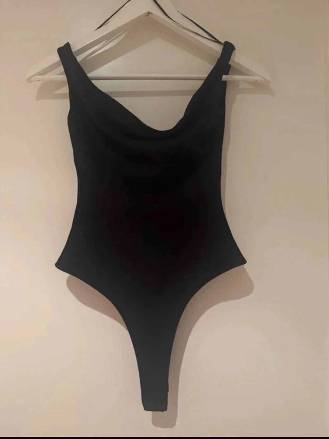 Svart body  - 2