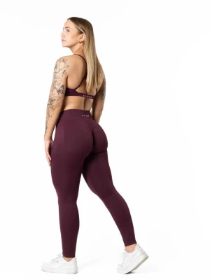 Relode- Aura Seamless scrunch tights - Relodes nya Aura Seamless Scrunch Tights - Fig Red! Endast testade aldrig använda. Lågmidjade. Storlek M och regular i längden.