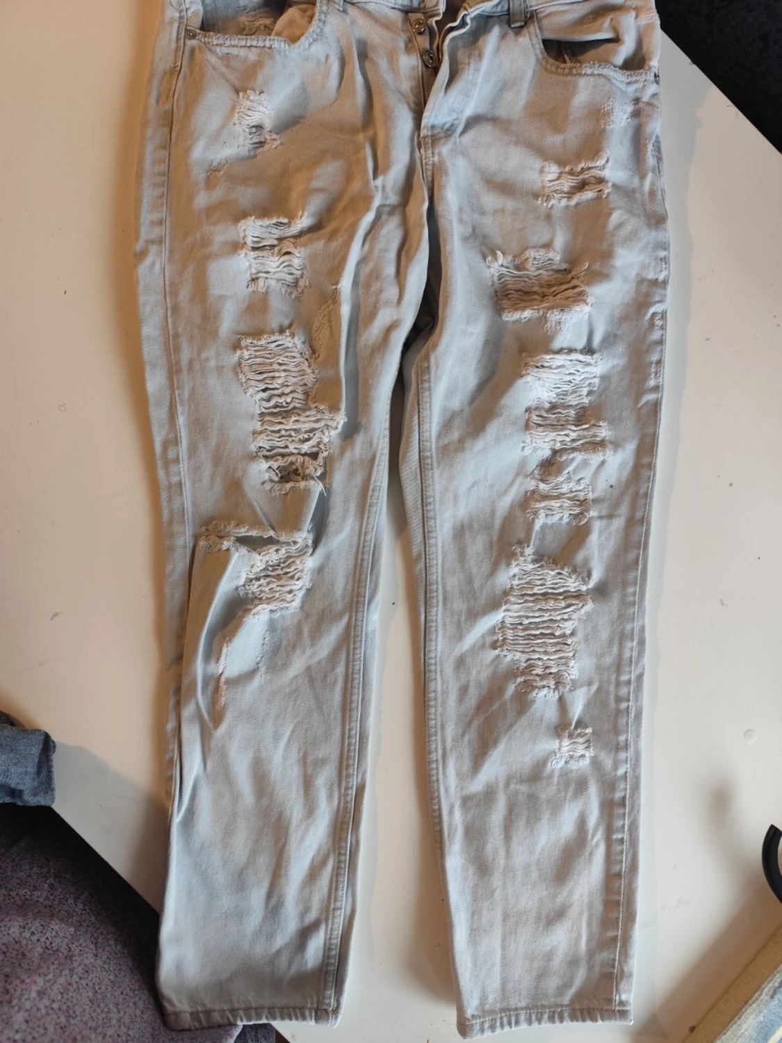 Ljusa boyfriendjeans från Zara stl 40 - 1