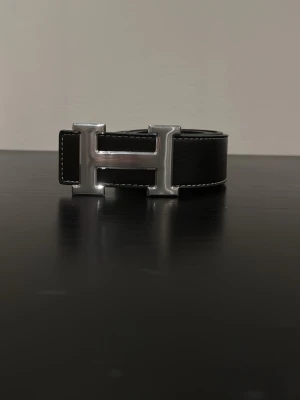 Svart herme’s - Helt nytt