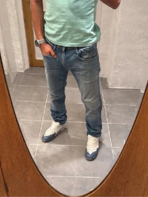 Replay Jeans  - Ett par snygga byxor från Replay i storlek W33 L32 i modellen Anbbas 