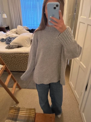 Stickad tröja - Jättefin Kashmir tröja från COS❤️