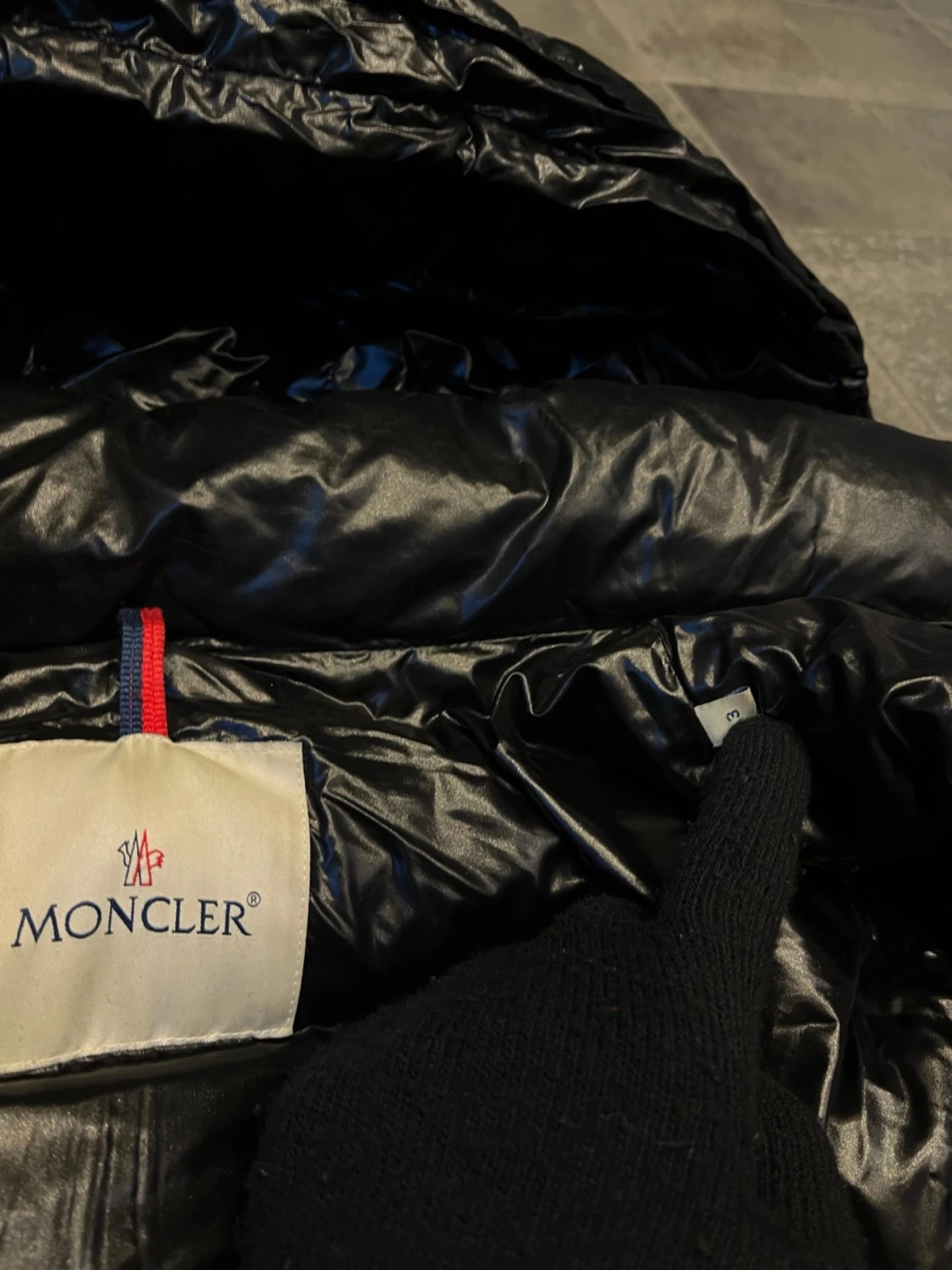 Svart Moncler pufferjacka M - 3