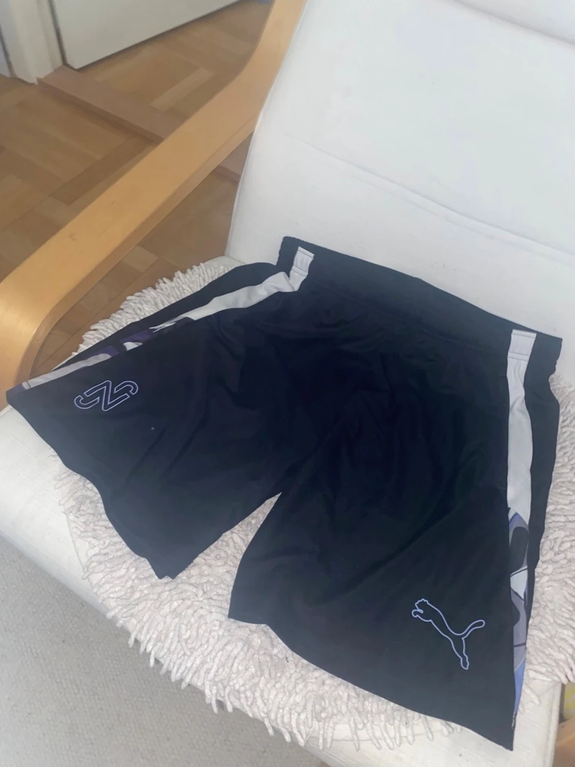 Svarta sportshorts från Puma