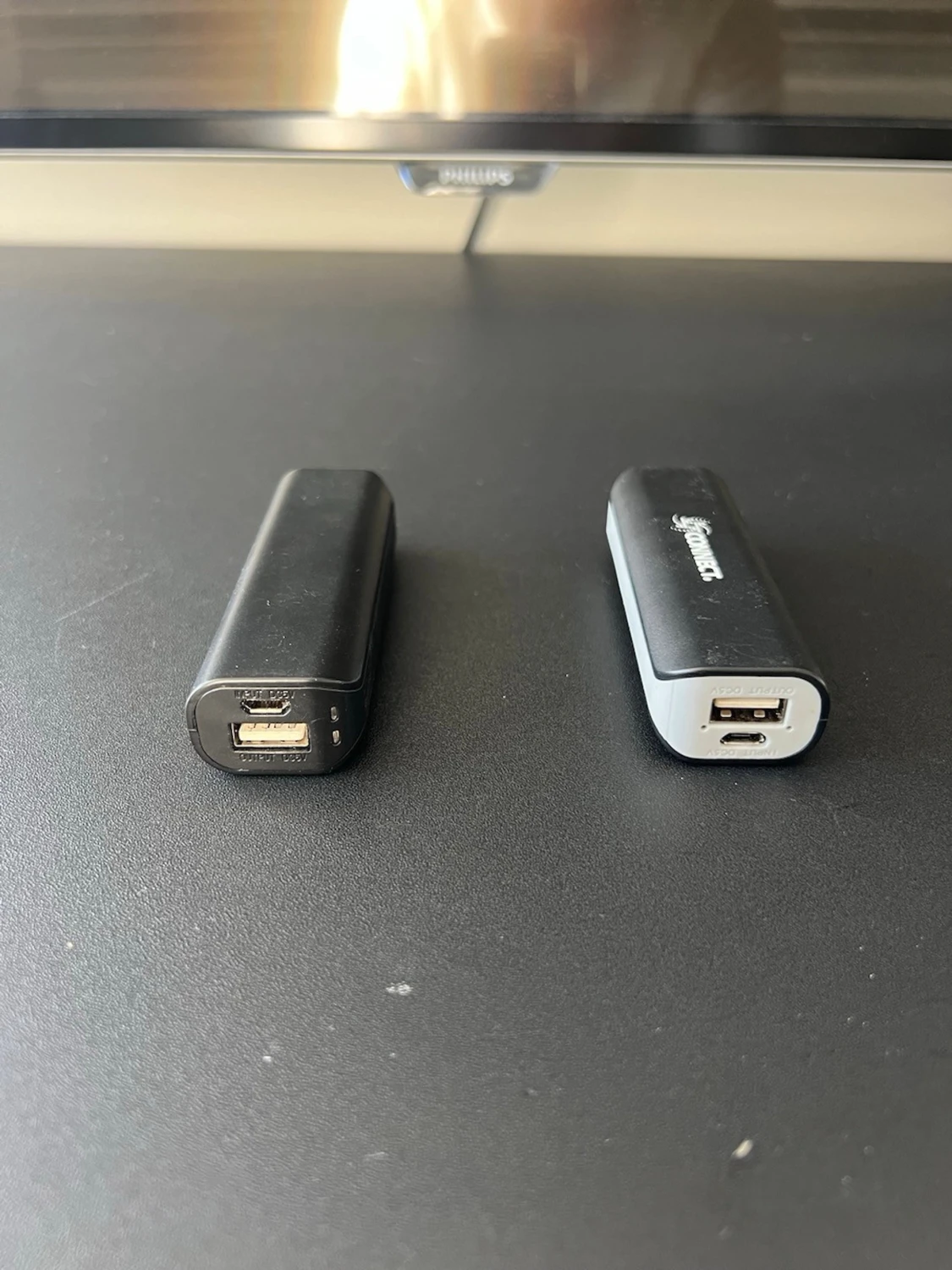 Två svarta powerbanks USB. En för 100kr eller 2 för 170kr! - 1