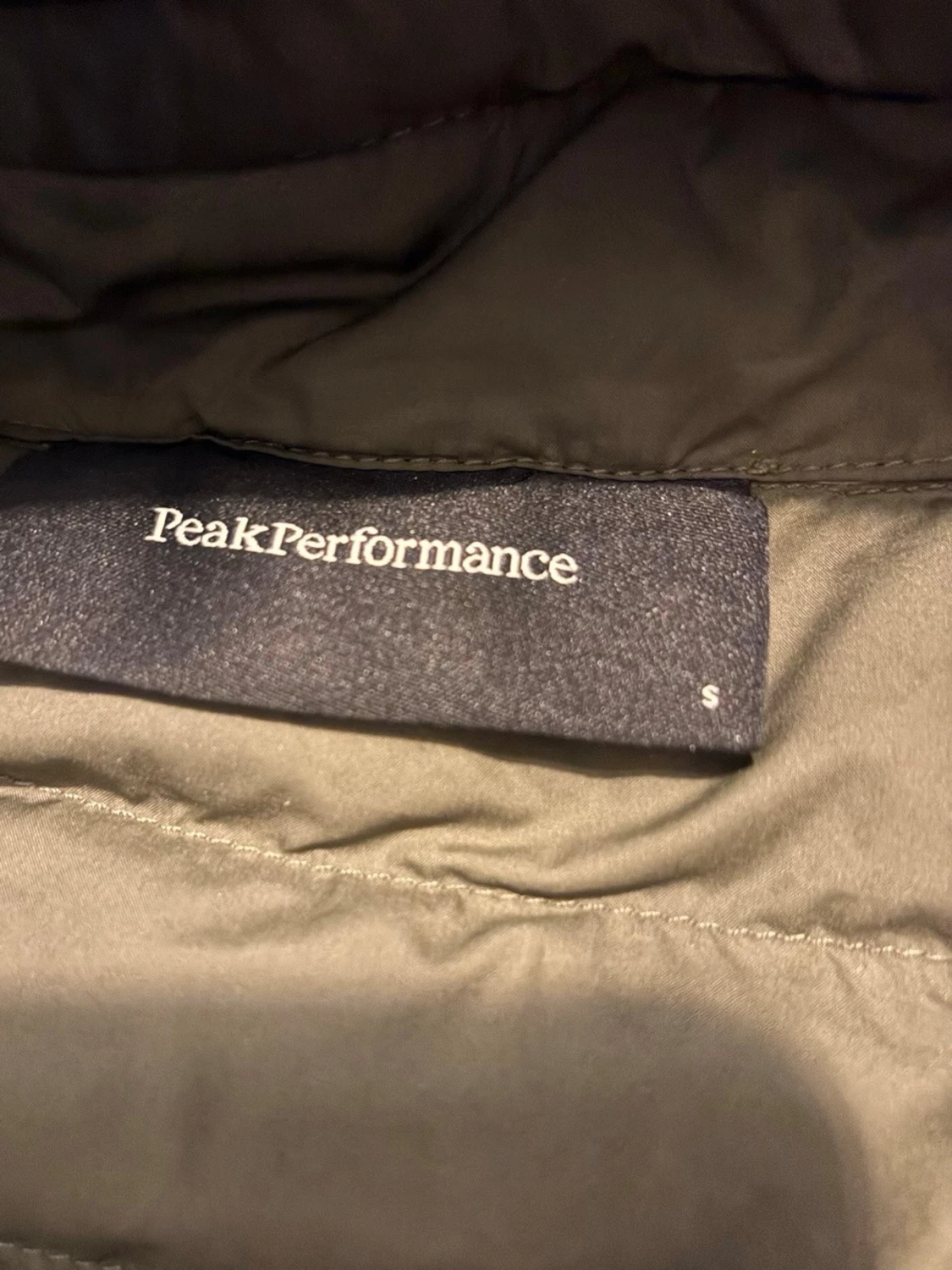 Peak Performance grön jacka  - 3