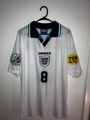 England EM 96 tröja  - DM för fler bilder och frågor 
