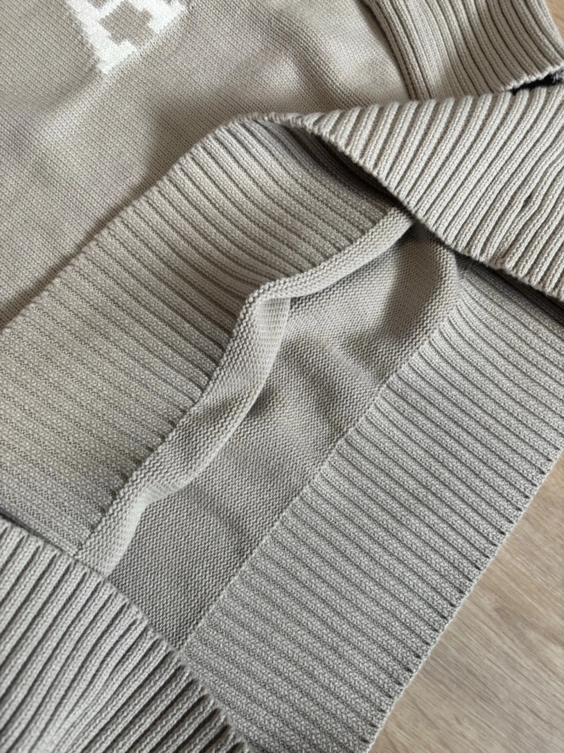 Beige knitted sweater from Ami - 4