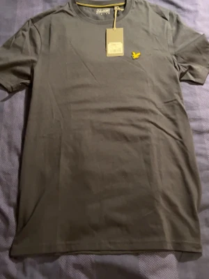 Lyle&scott tröja  - Säljer nu den här tröjan då den inte är min stil o vill att den ska komma till användning i någon annans ägo