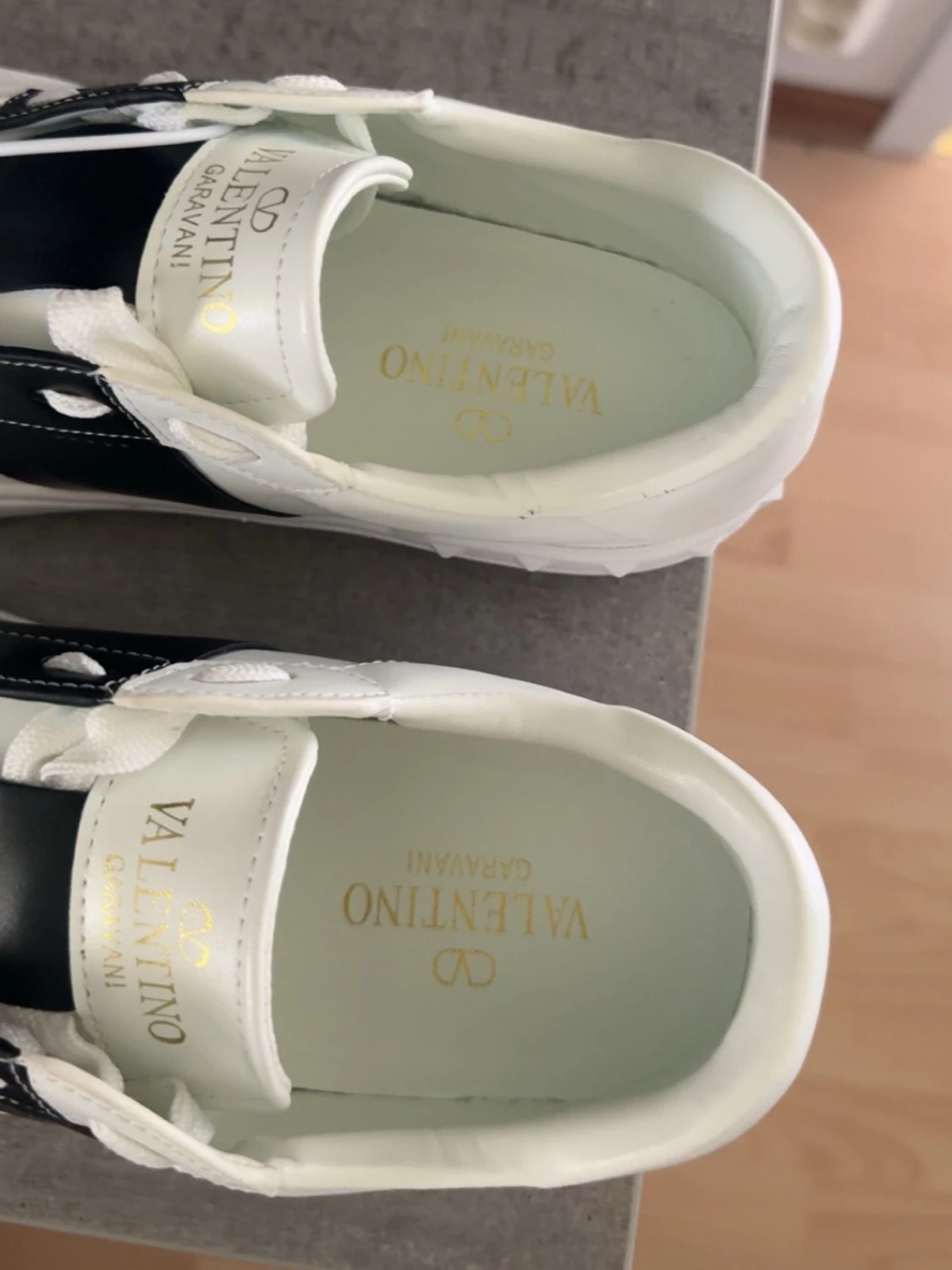 Valentino Garavani vita sneakers - 1