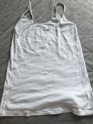Brandy Melville ljusblå  linnetopp - Har ej kommit till användning säljer därav ❤️❤️