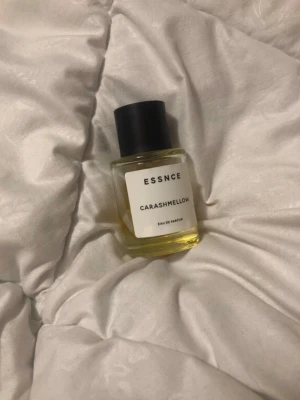 Carashmellow essnce parfym - Ca 20ml kvar🌸