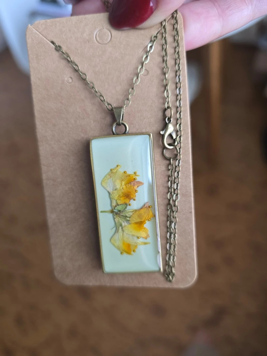 Halsband med inneslutna gul blomma - 3