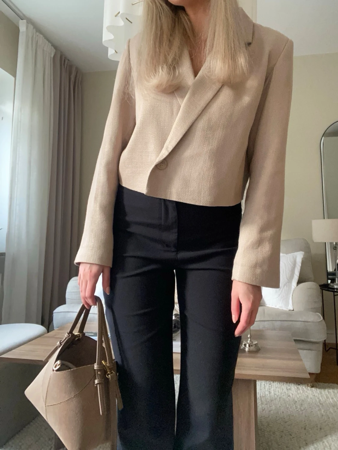 Snygg beige kort kavaj/blazer