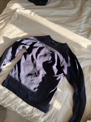 Dfyne long sleeve top  - Slutsåld på dfynes hemsida, färgen galaxy! Knappt använd 