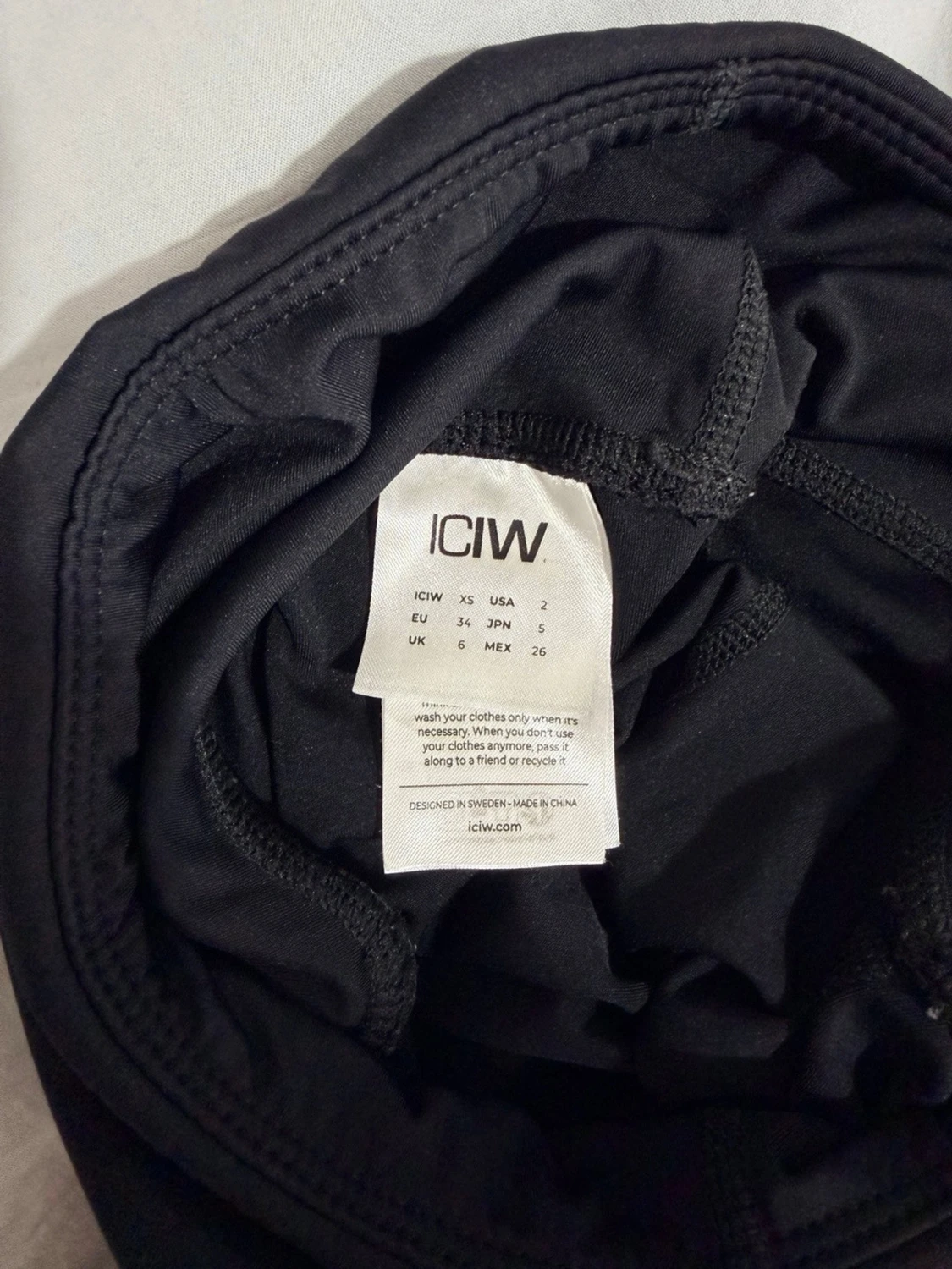 Svarta cargobyxor från I Can I Will - 3