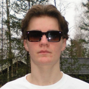 Solglasögon (Straps Of Sweden) - Helt nya solglasögon från Straps of Sweden.  Tidigare pris: 490 kr. Säljs nu till ett bättre pris då vi rensar ut samples/modeller.  • Helt nya • Stilren design • Passar de flesta ansiktsformer • Begränsat antal  Snabb leverans.  Kolla gärna vår Instagram: @strapsofsweden 