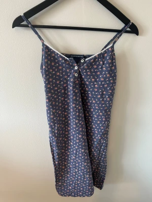 Söt klänning - En söt klänning som passar xs/s 💞💞