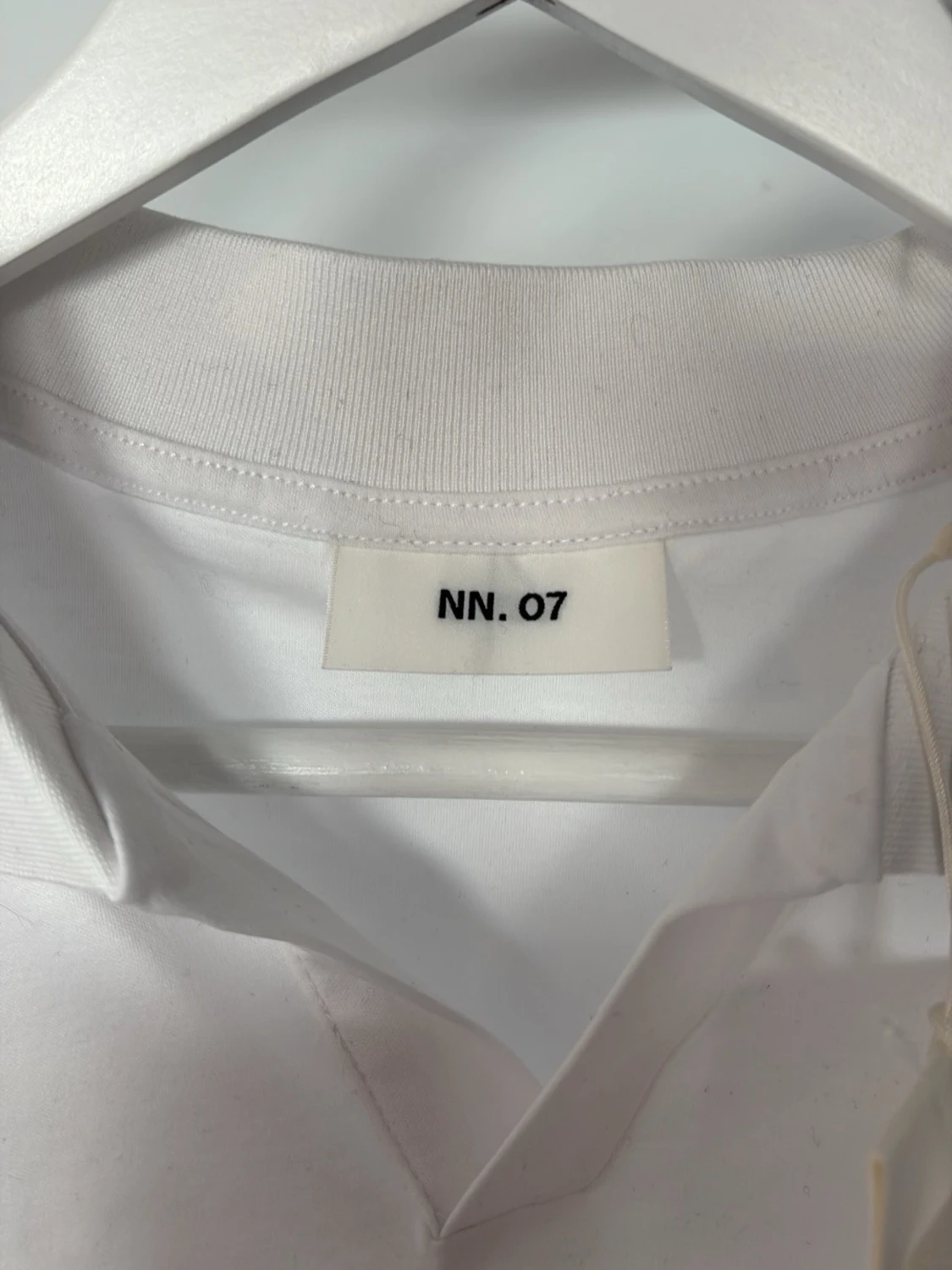 Vit piké från NN.07 - 1