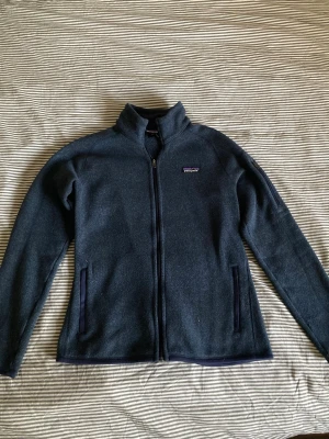 Patagonia fleecejacka - Patagonia fleecetröja i bra skick, Storlek M Bara att skriva vid frågor!