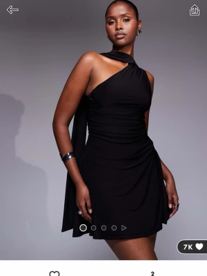 Asos klänning strl 34 – helt ny - Köpte fel storlek och hann tyvärr inte returnera. Helt ny, aldrig använd  💕