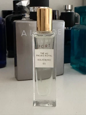  Palais Royal Solferino 03  - En supergod fräsch nisch doft från Palais Royal Solferino 03 Eau de Parfum. 15ml testad 