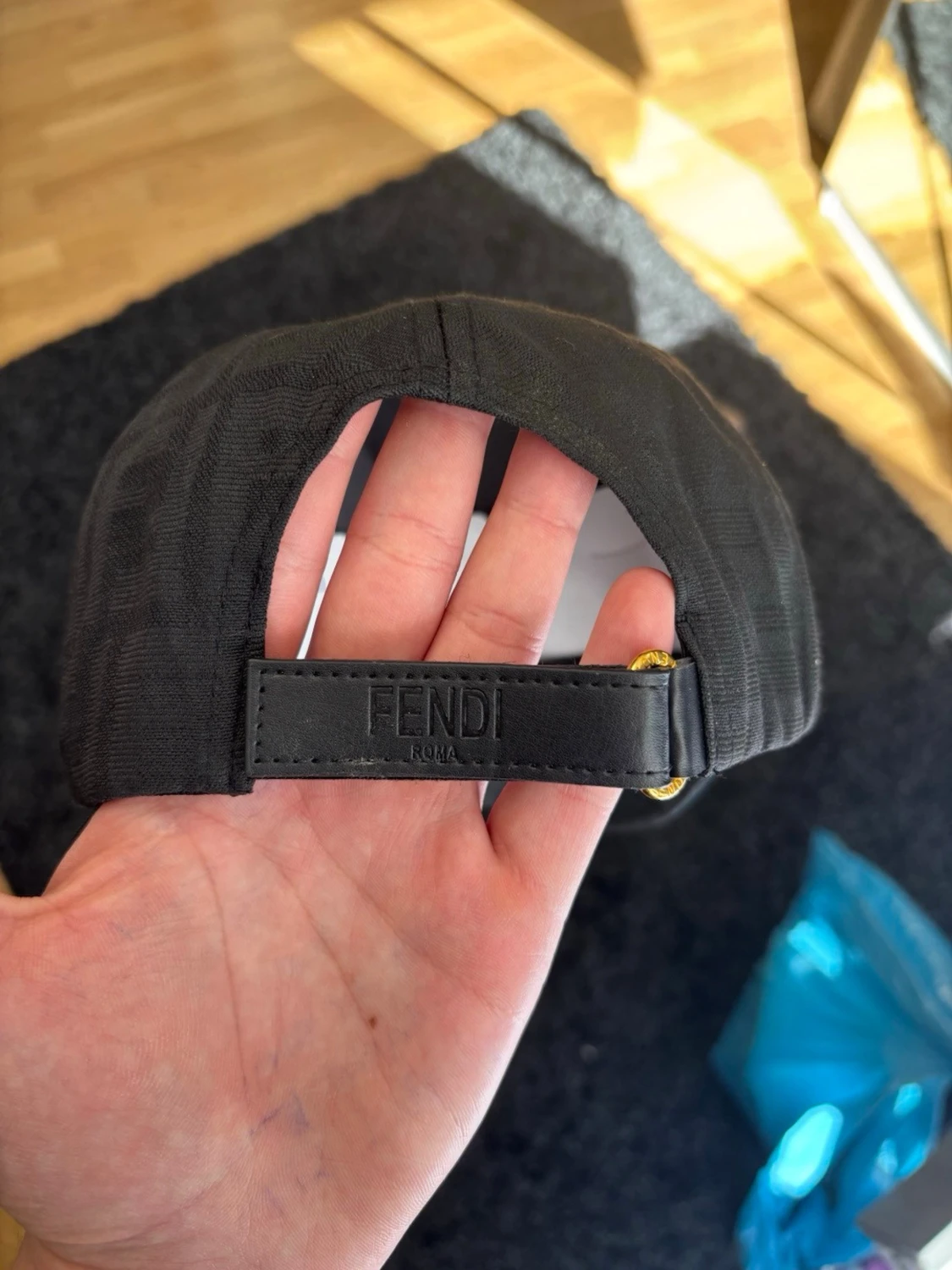 Svart keps från Fendi med FF-mönster - 3