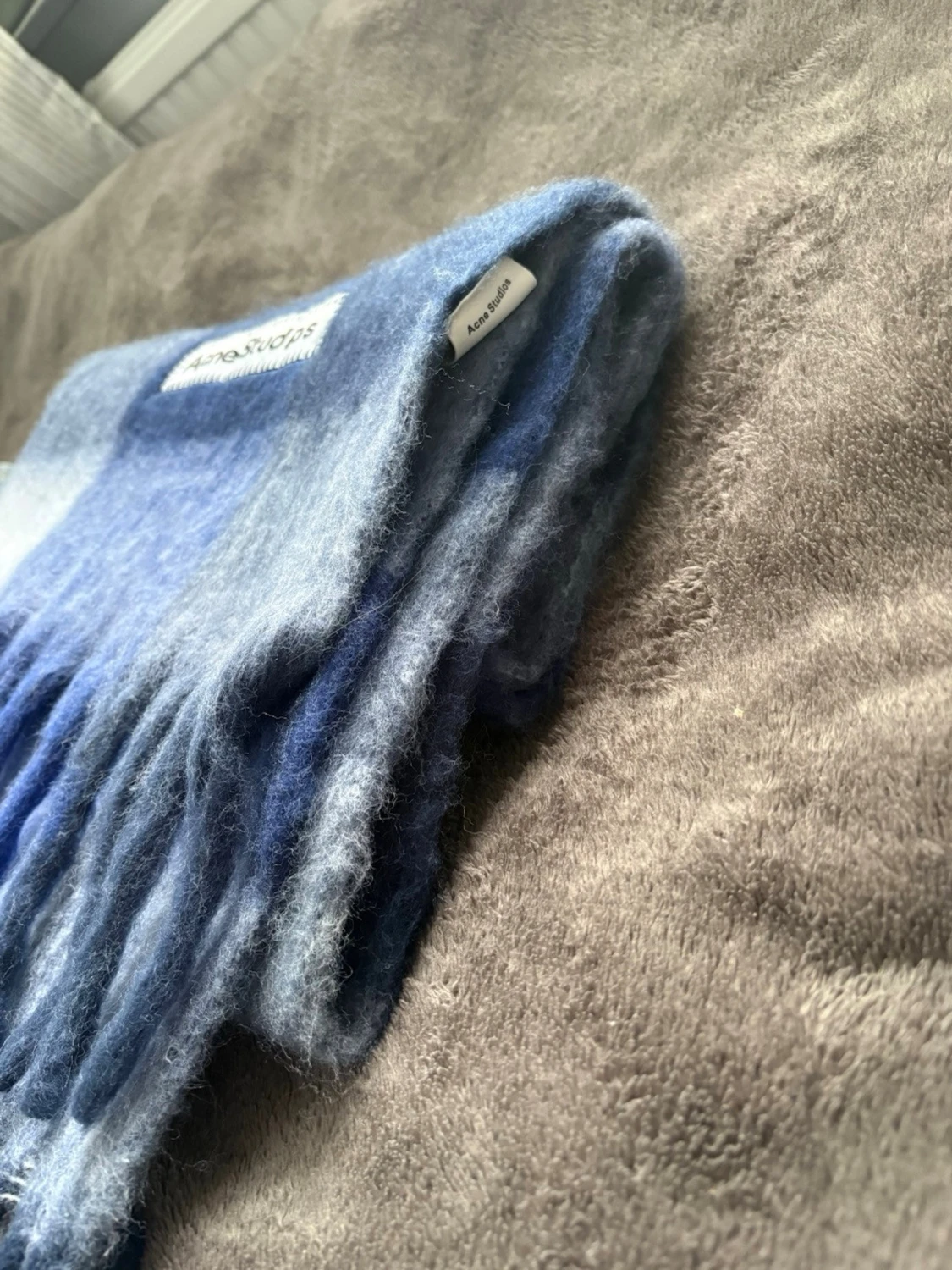 Acne studios halsduk  - 1